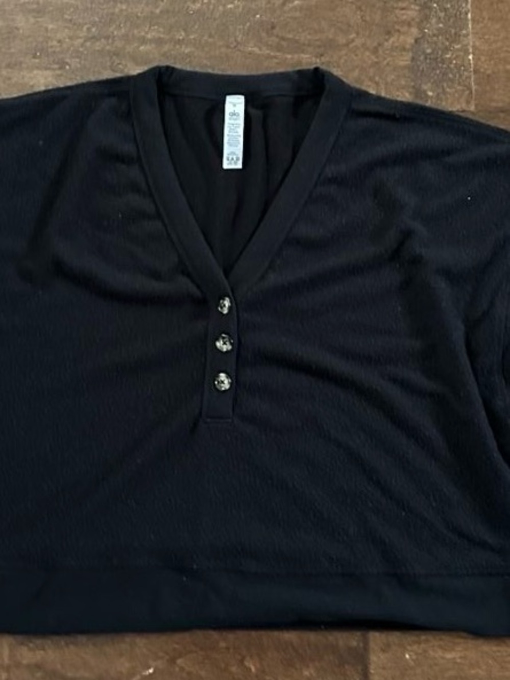 ALO Yoga Black Henley Pullover Cropped Size Small-EUC - Picture 7 of 9